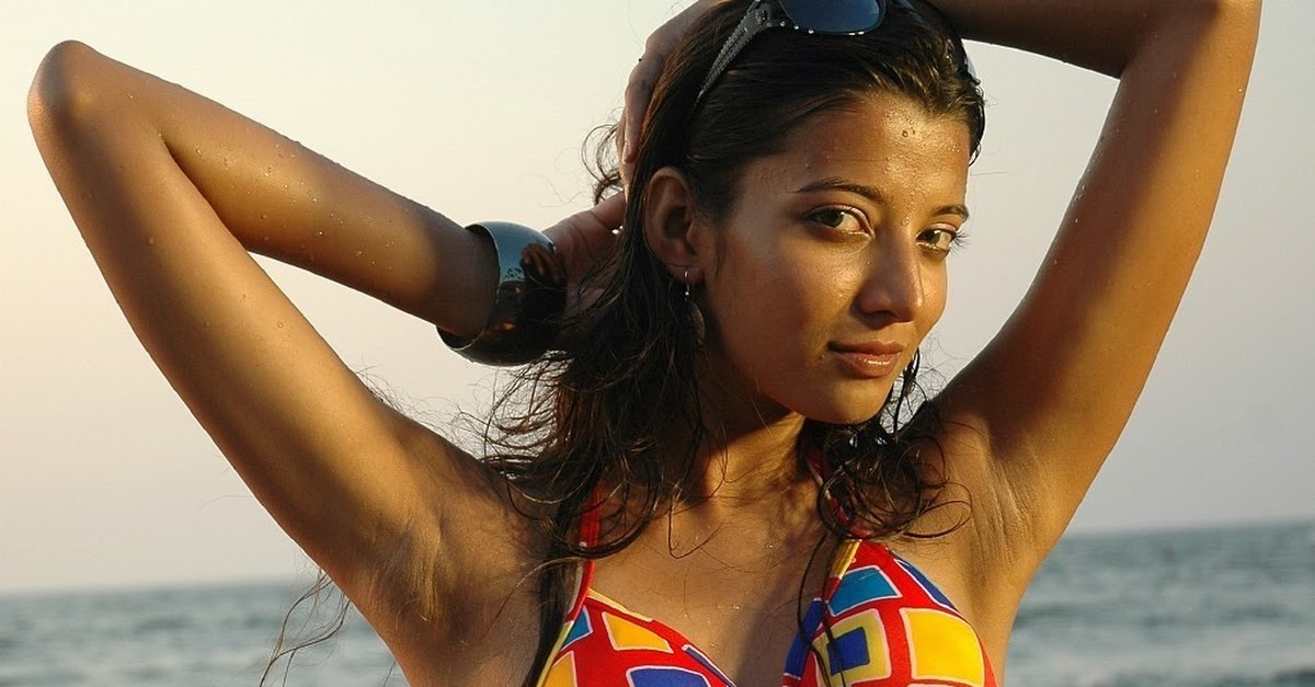 Sexy Bikini Pics Of Rinku Ghosh Telugu Actress 4 Pics