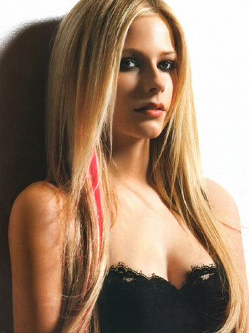 Avril Lavigne Dead News Fake or Real