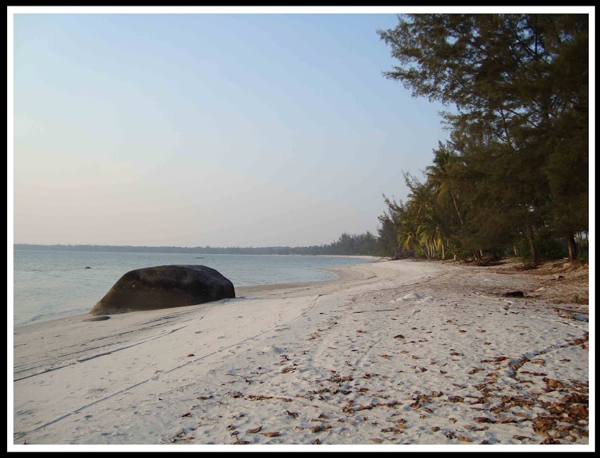 PANTAI ROMODONG