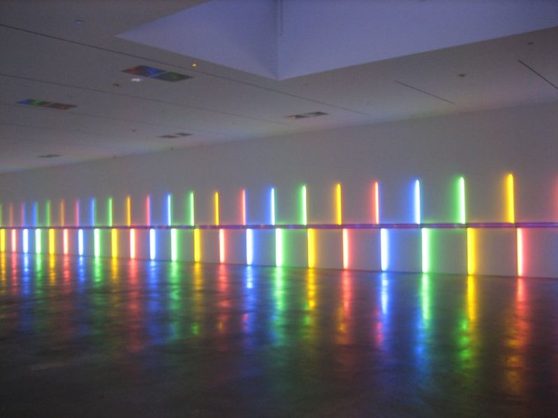 [799px-Site-specific_installation_by_Dan_Flavin,_1996,_Menil_Collection,_Houston_Texas.jpg]