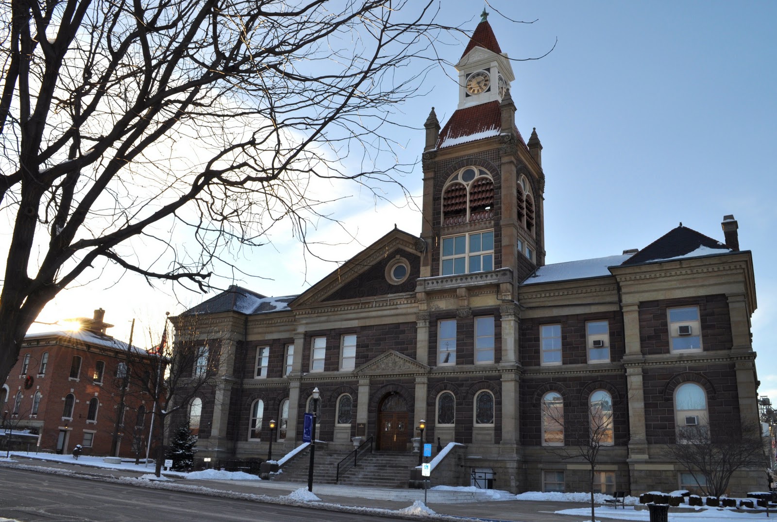 OLD SCHOOL PICKAWAY COUNTY COURTHOUSE