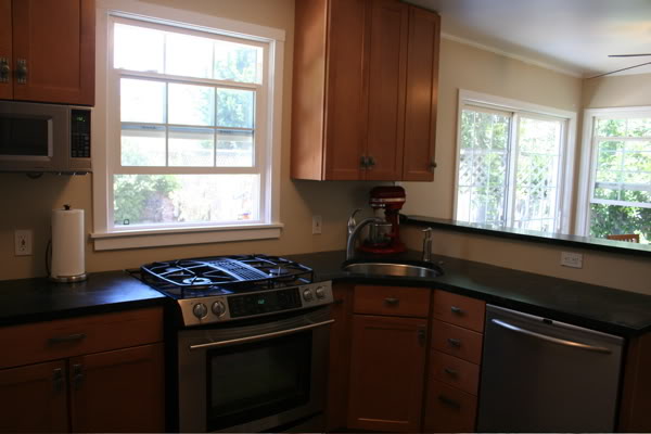 Kitchen Sink Glass Splashbacks Infront Of Window Kitchen Sink Glass Splashbacks Infront Of Window
