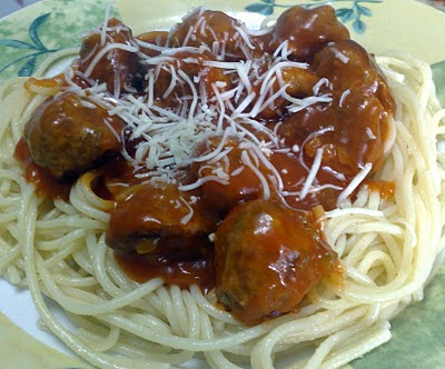 Spaghete cu chiftele