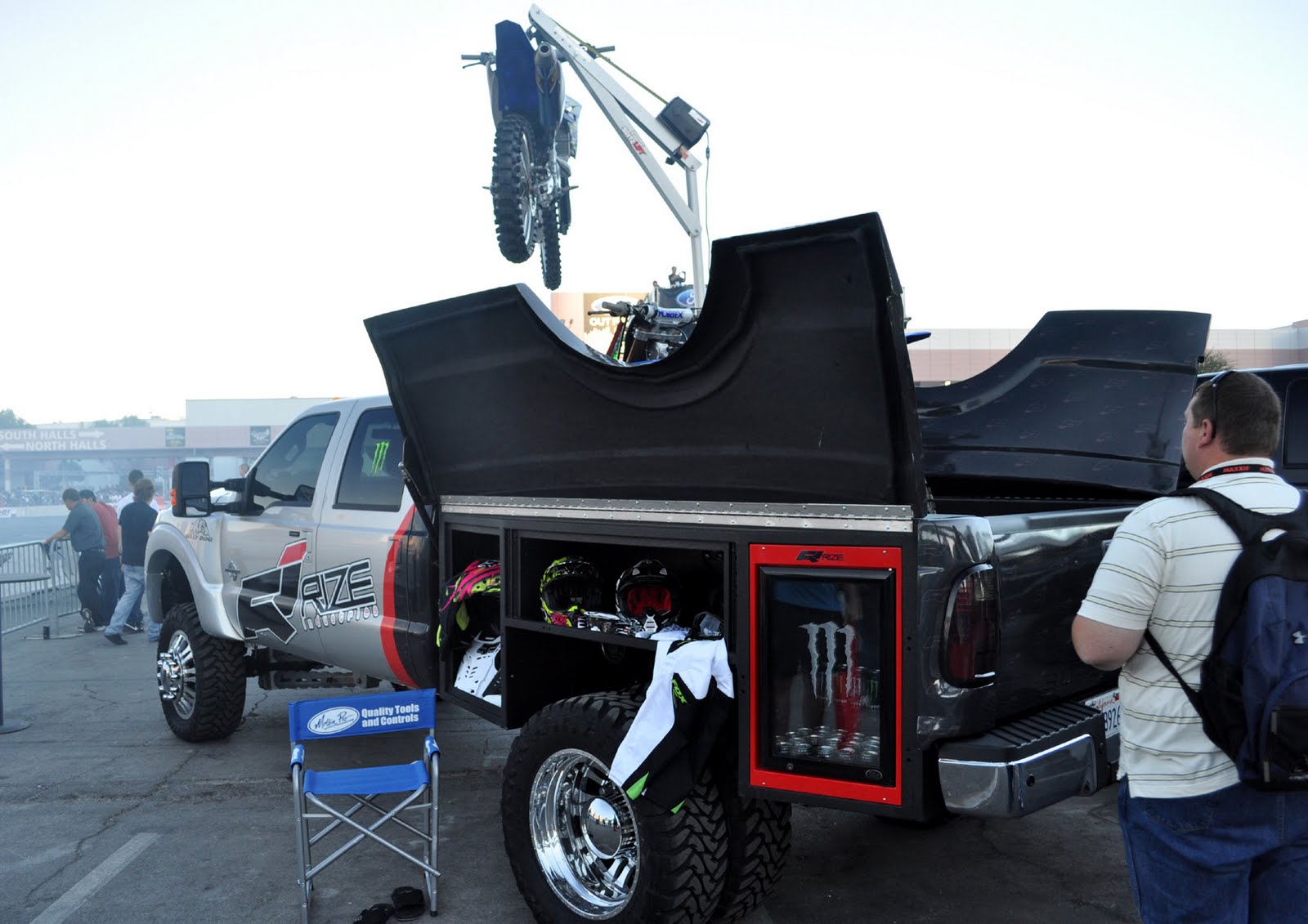 Just A Car Guy: Superbly custom re-engineered truck bed, flip up sides