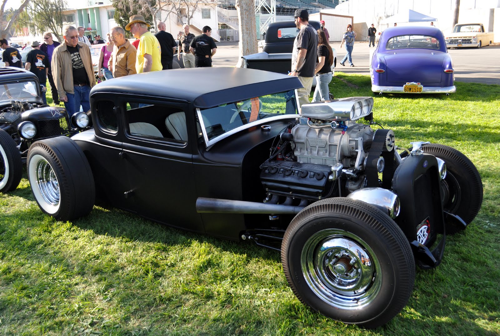 Just A Car Guy: A blown hemi hot rod... damn, I want one! This