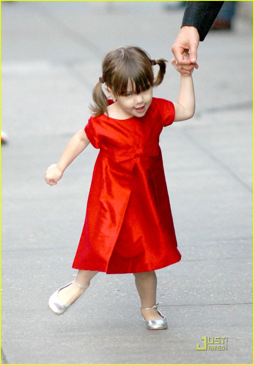 LOvelysuri cruise Tom Cruise & Kids In Manhattan
