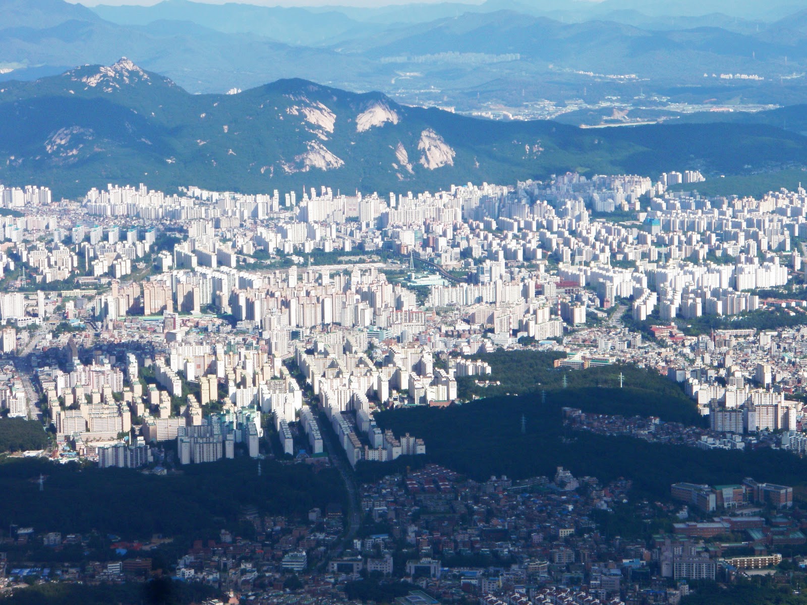 Hiking at Bukhansan Mountain ~ Gone Seoul Searching