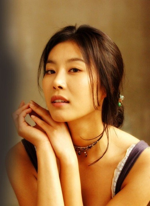 Welcome to FunnyDust: Beautiful & Sexy Wives Of Football Players (16