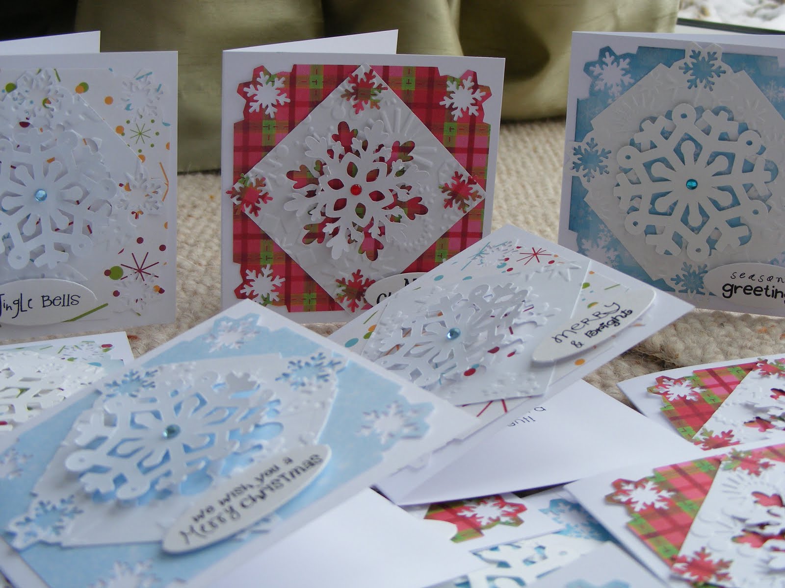 my-crafty-cupboard-here-s-christmas-part-5-cricut-cards