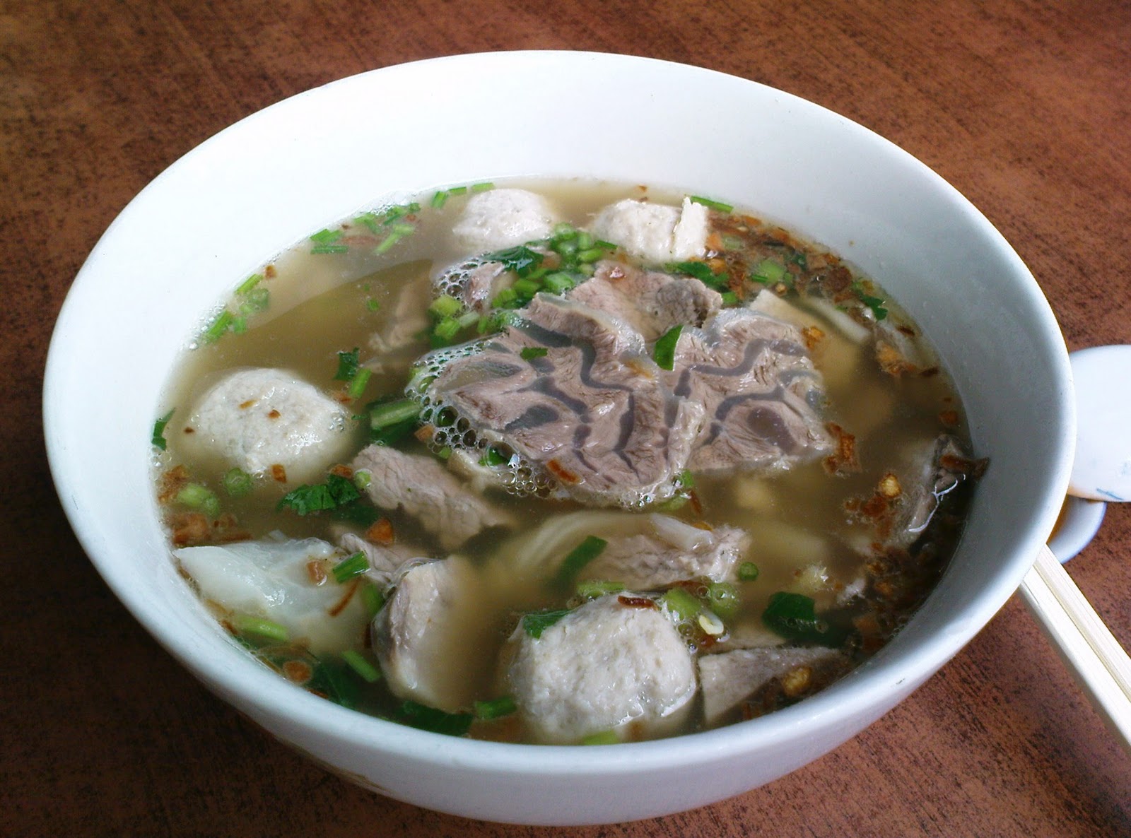 EAT OUT with SAM Popular Beef Koay Teow Soup 2828 Cafe (Non Halal)