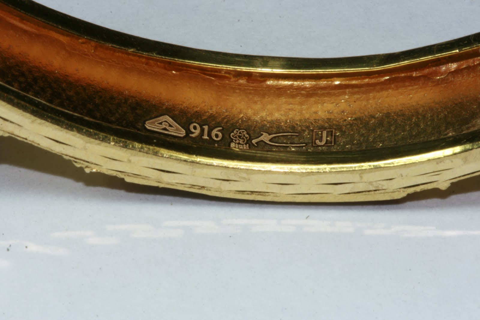 Sone Pe Suhaga Tip How to identify an old gold/diamond jewellery piece