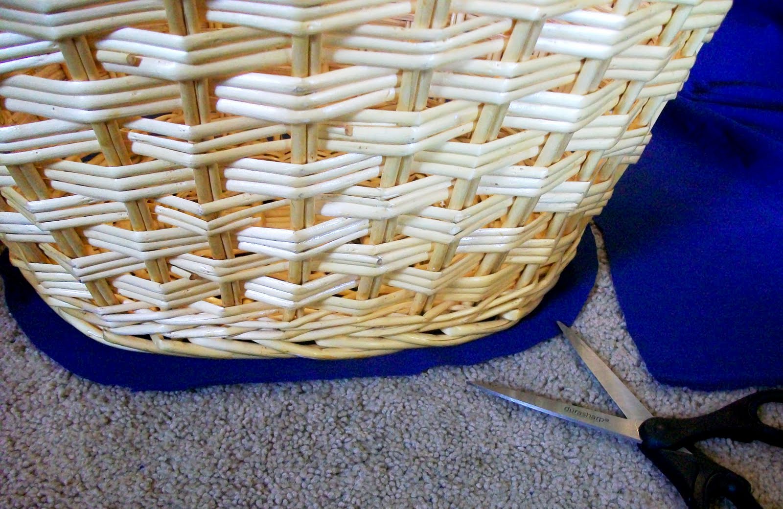 Delight Inspired Round Basket Liner Tutorial