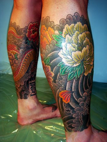 Fotografías tatuaje con flores para la espalda,  acuarela