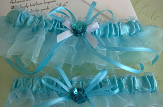 Casamiento azul III: Ligas | ...Cabeza de novia