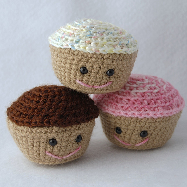 2000 Free Amigurumi Patterns Cupcakes