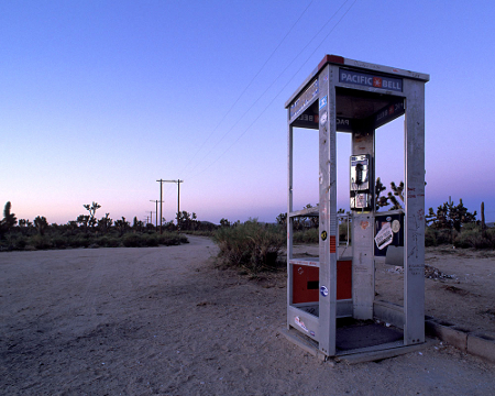 Mojave-Phone-Booth.jpg (450×360)