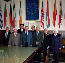 Foto di gruppo del Comitato con il Sindaco Galdi