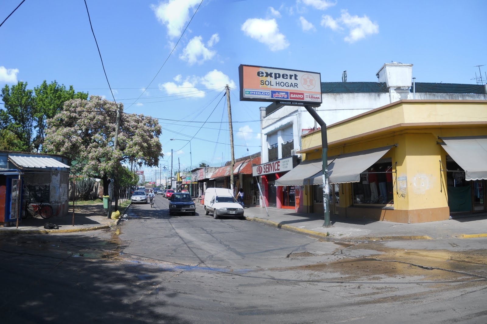 Fotos panorámicas de Claypole: Rucci y Bollini (Quiosco El Tio)