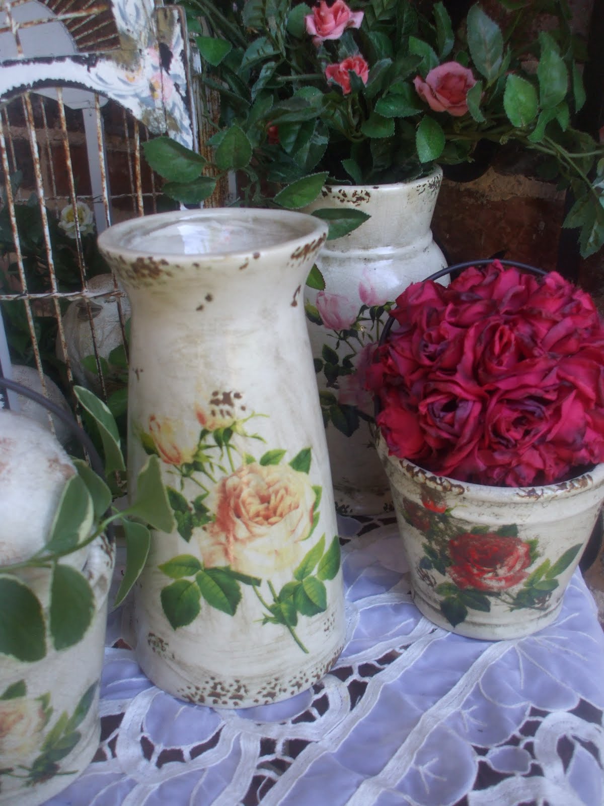 Winner & Cottage Patio Table