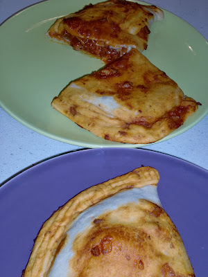  Empanada de Atún con masa de Pizza. 