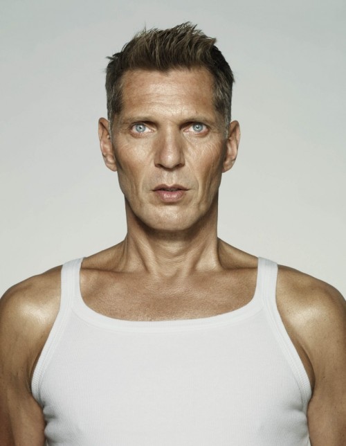 [Erwin+Olaf+I-Am-2009.jpg]