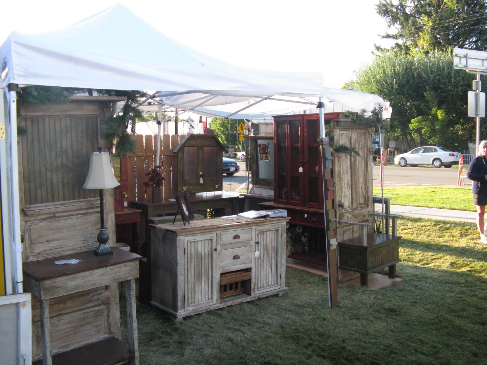 Rustic Woods: Booth