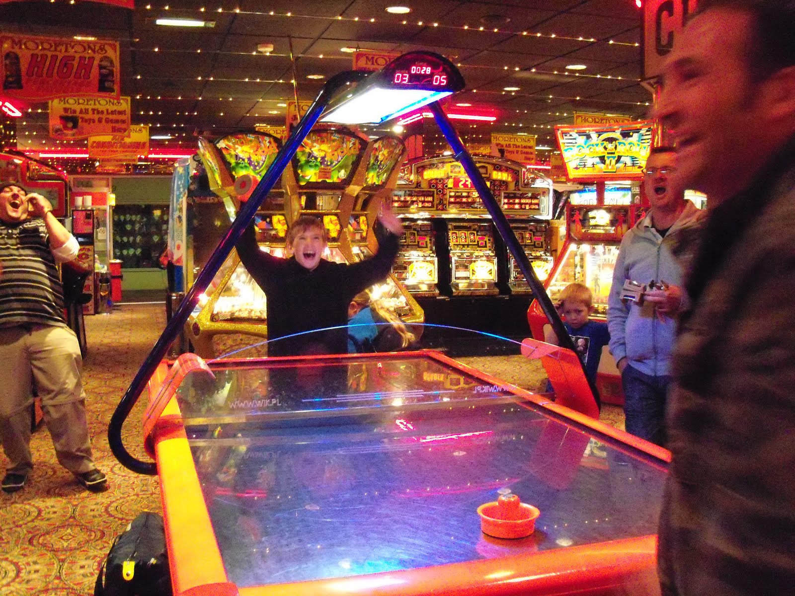 The Ham and Egger Files Crazy Minigolfers Play Air Hockey Tournament