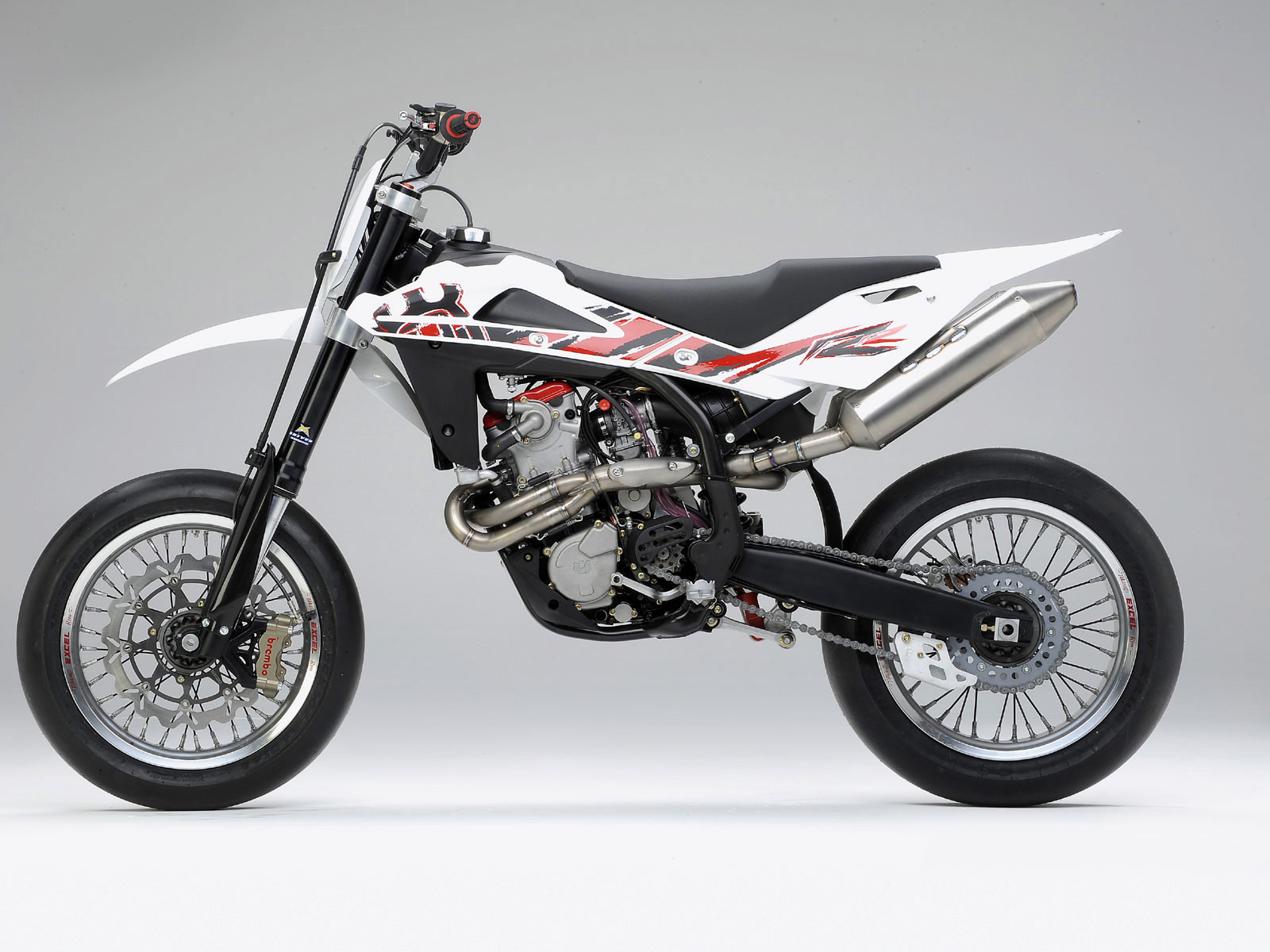 Husqvarna-SM450RR_2009-1.jpg