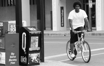 Image of bicyclist in Dallas, Texas