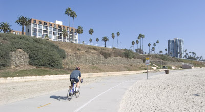Image of beach bike path in Long Beach, California