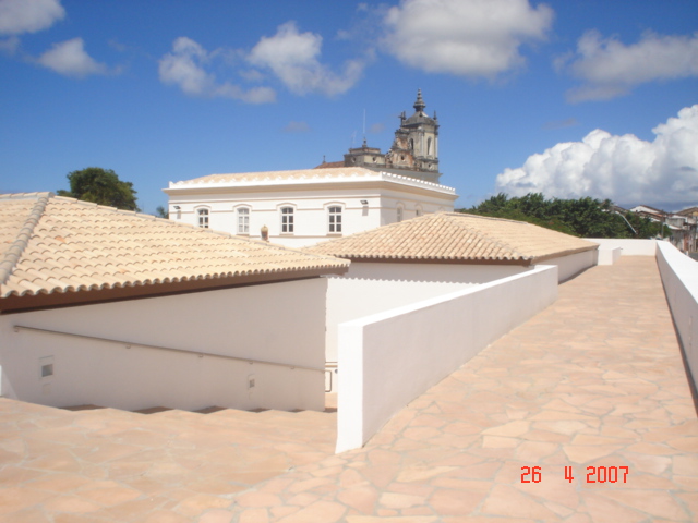 O Forte e a Igreja de Santo Antônio Além do Carmo