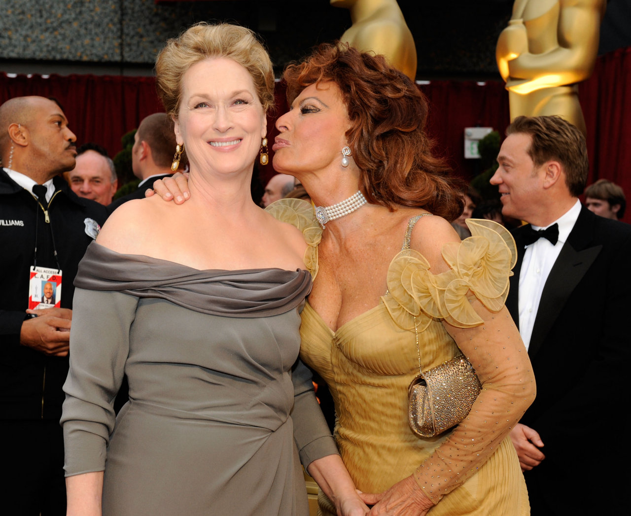 http://2.bp.blogspot.com/_k0qcqtNtpOY/THhZujONvFI/AAAAAAAAUT4/mn3jWUqE8Gw/s1600/Meryl-Streep-1269415.jpg