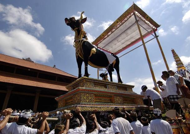 Gending Rare: Ngaben (The Cremation Ceremony)