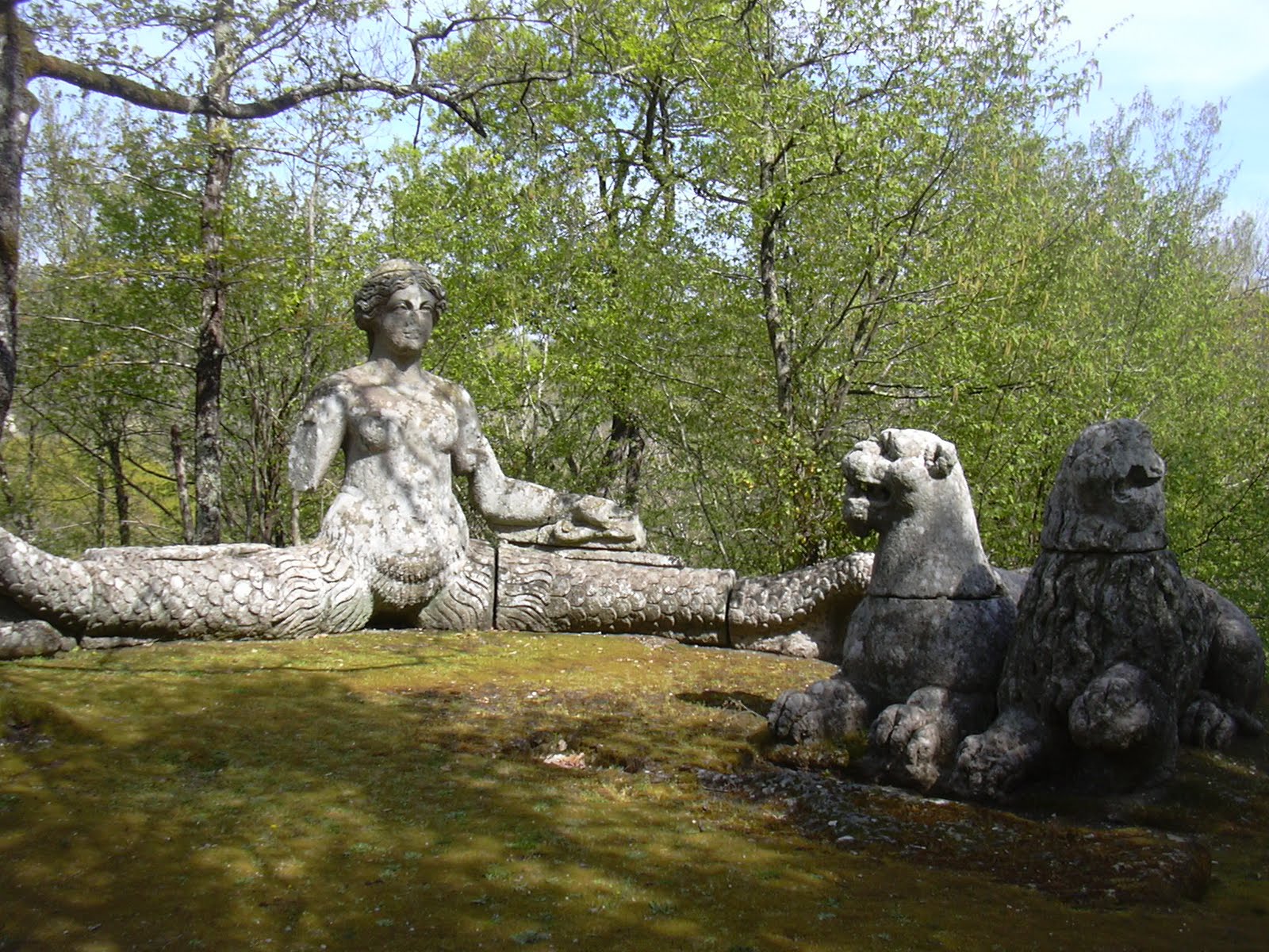 [Bomarzo_Park_Sirene.JPG.jpeg]