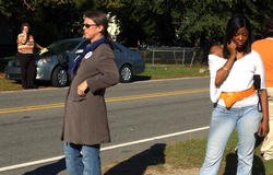 [08obama+nc+rally+tires+slashed.jpg]