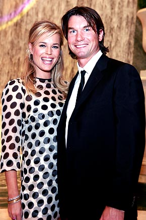 [rebecca+romijn_jerry+oconnell.jpg]