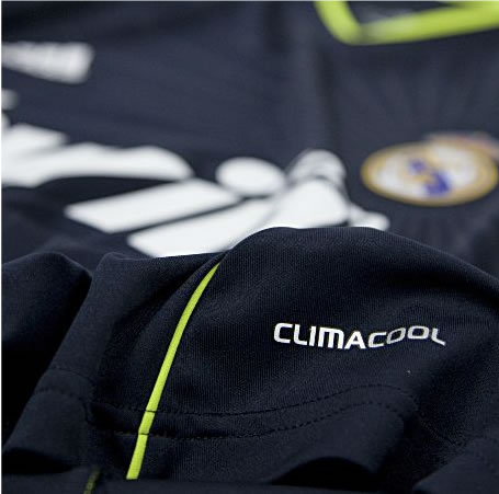 Real Madrid Zone: Real Madrid 2010/2011 Shirts - Kit - Jersey (Photo
