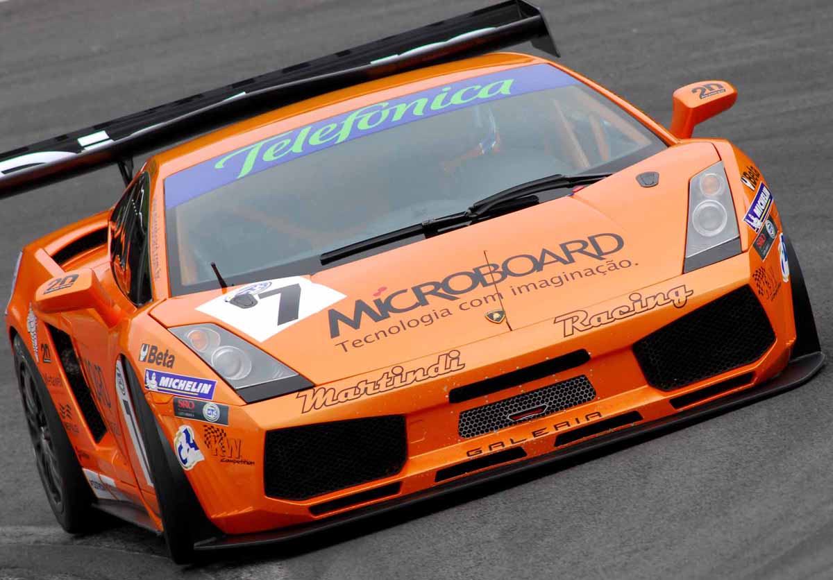 [Mattheis+diz+que+Lamborghini+Ã©+favorito.jpg]