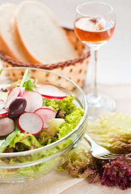 Пъстра салата с рукола