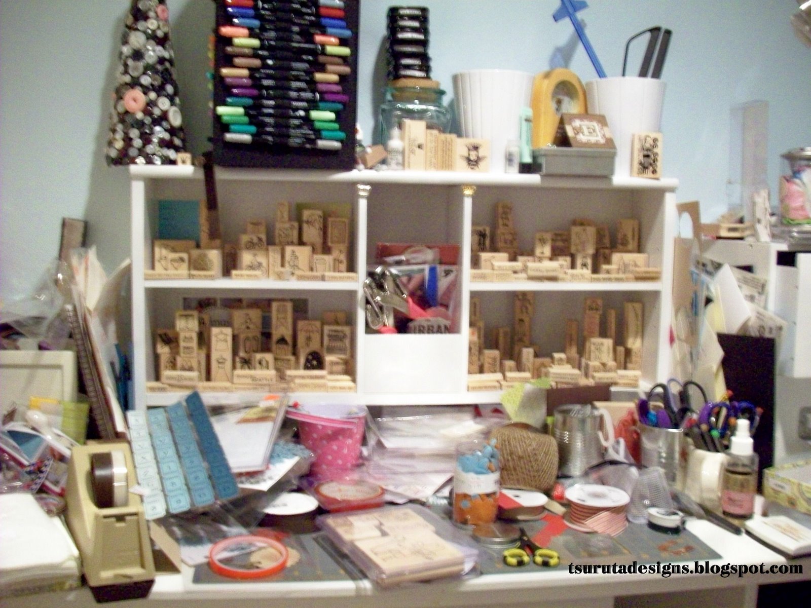 [disorganized+equals+creative.JPG]