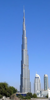 La Torre Burj Dubai, el edificio que ostenta actualmente la altura mayor (entrar)