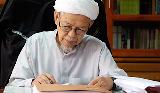 Tok Guru Nik Aziz