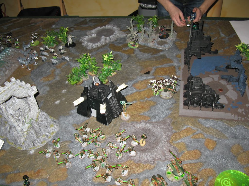 [tyranids2.jpg]