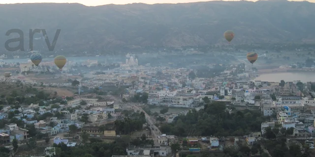 hot air balloon Pushkar