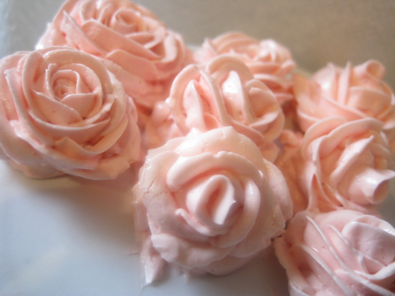 Street Kitchen Buttercream Roses