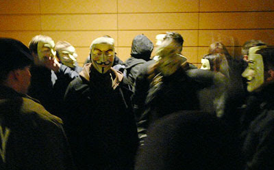 Anonymous nach der Demonstration