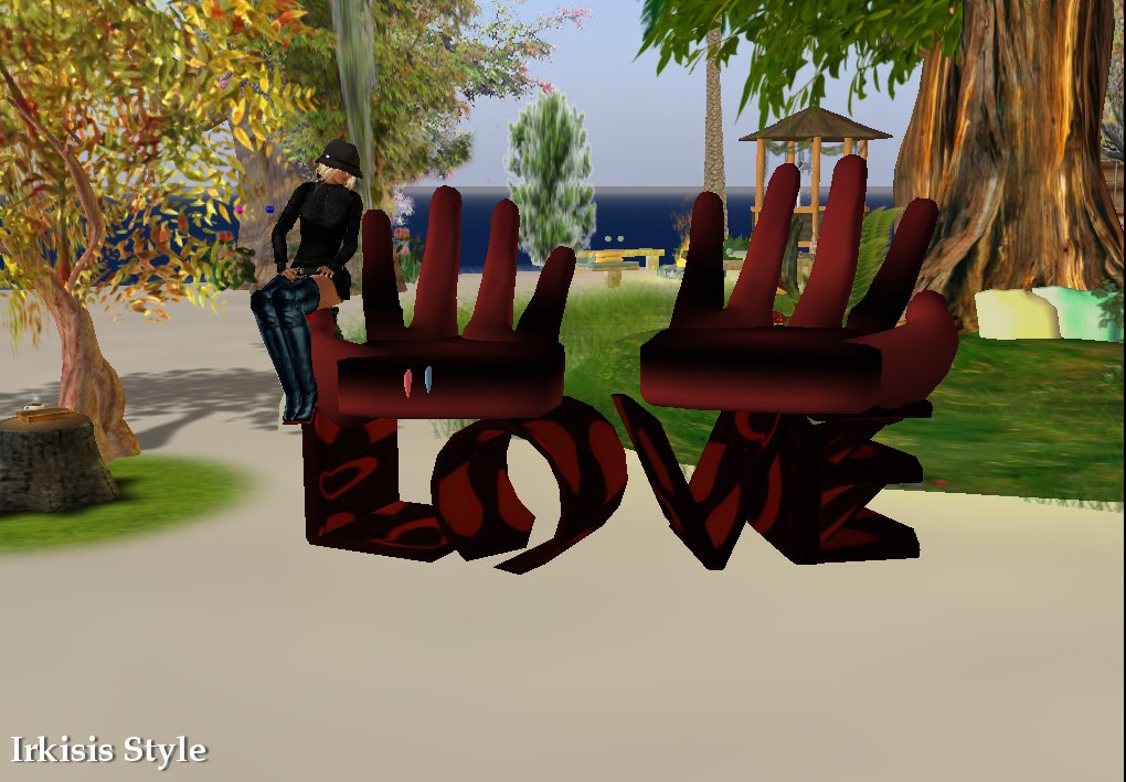 [Love+Chair3.jpg]
