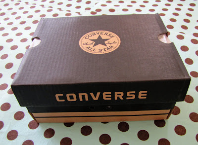 indietutes: Shoe box to treasure chest gift wrapping