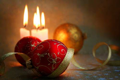 christmas candles photo snap download christian free desktop backgrounds coloring pages children 2009 wallpapers red glazing sparkling bolls ornament decorations presents