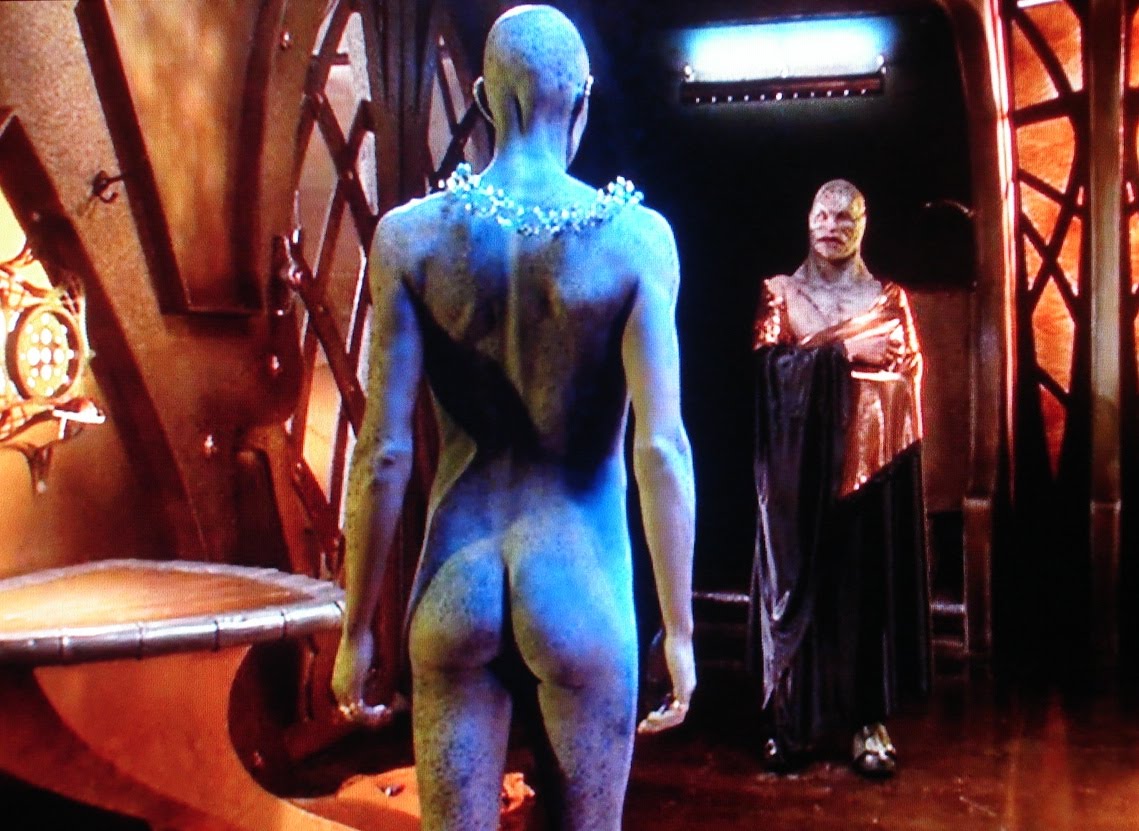MUSINGS OF A SCI-FI FANATIC: Farscape S1 Ep4: Throne For A Loss